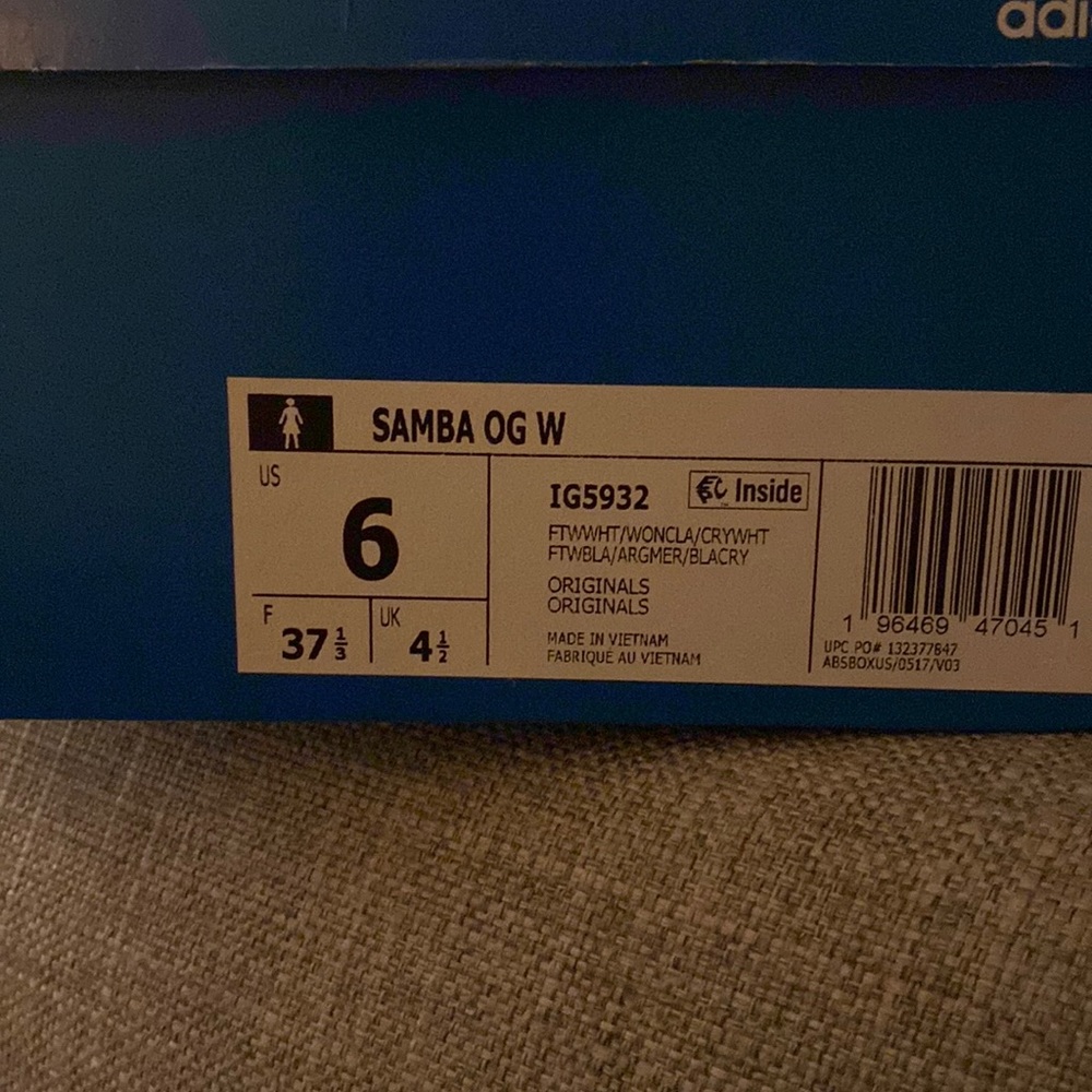 Brand new adidas Sambas! Pink and white. Never worn
